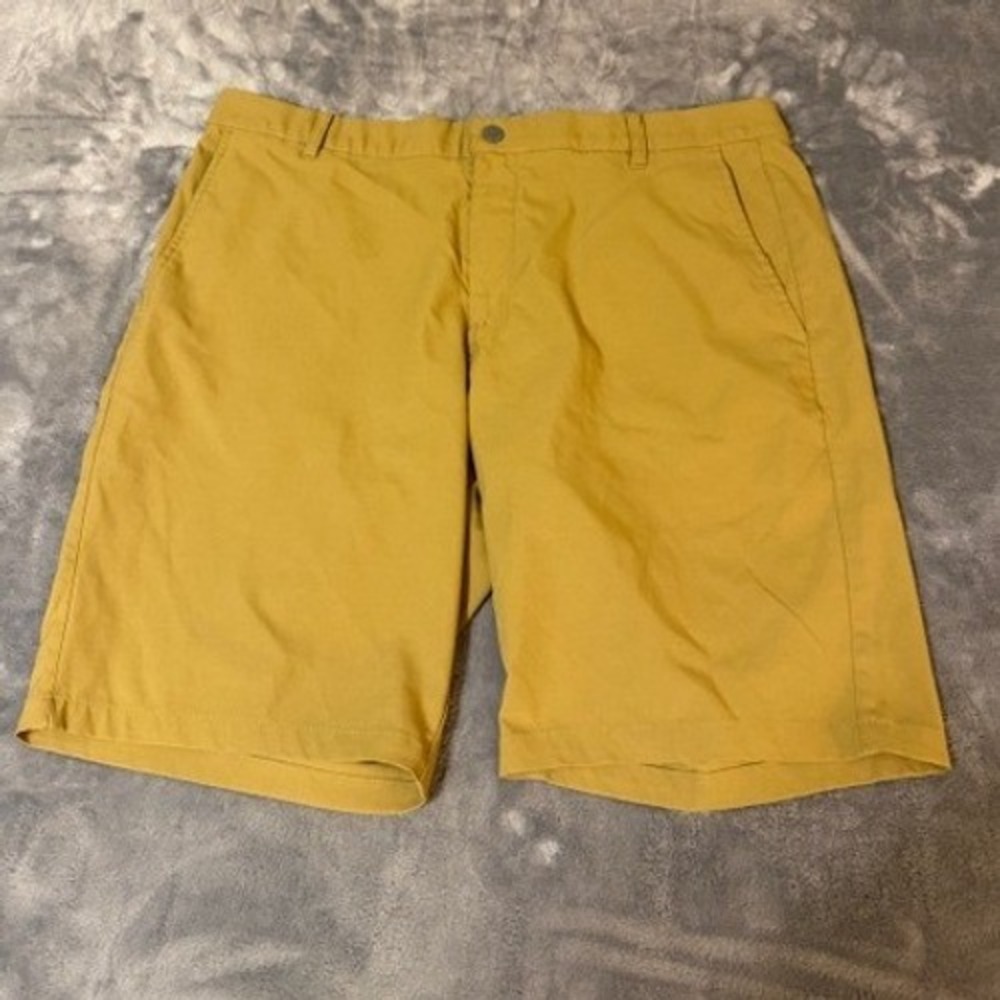 Puma Mens Golf Shorts Mustard Yellow Flat Front Chino Size 38 4691 Polyester